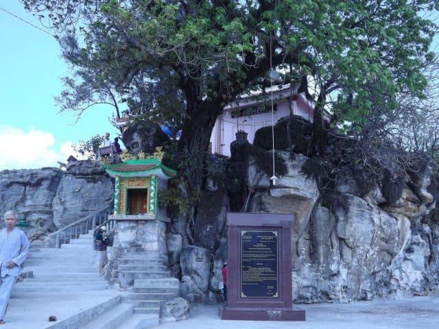 Tín ngưỡng dân gian của cộng đồng địa phương