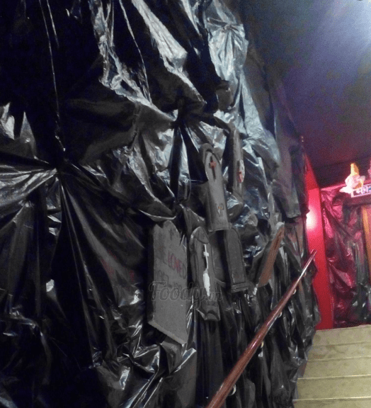 Quán cà phê Halloween