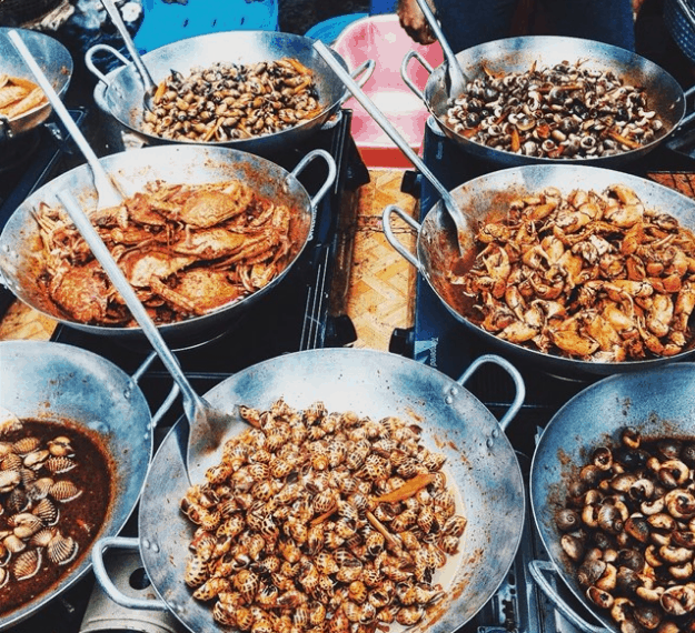 Thiên đường của những gánh hàng (Ảnh Mô phỏng)