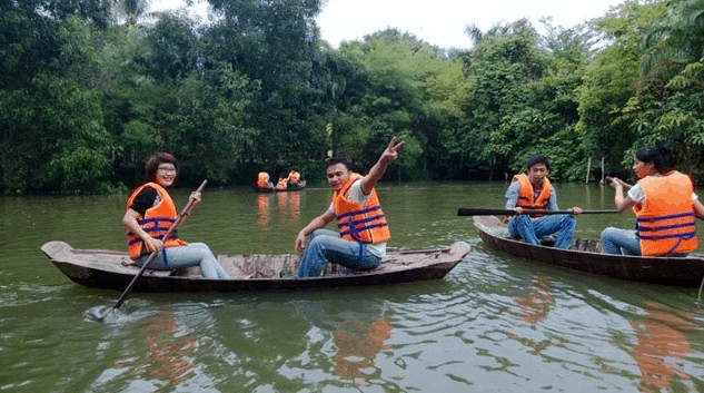 Trải nghiệm chèo thuyền đầy hứng khởi tại Long Phước