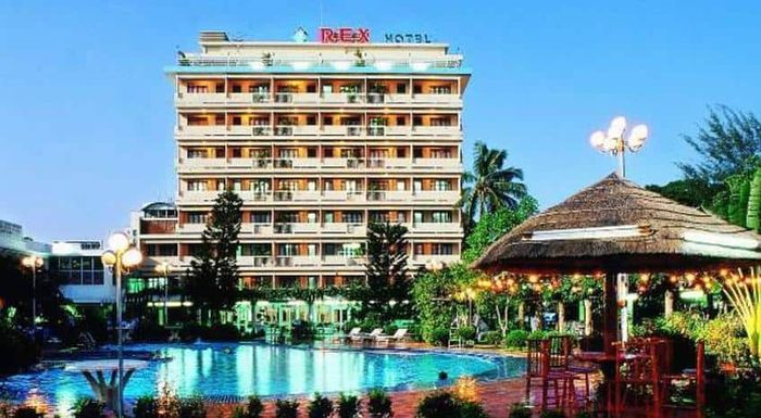 Khách sạn sang trọng với đầy đủ tiện nghi