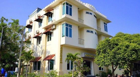 Khách sạn Anh Đào