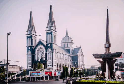 Nhà Thờ Lớn Chính Tòa Giáo Phận Phú Cường