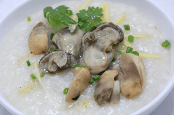Đừng quên thưởng thức cháo hàu khi đến Vũng Tàu