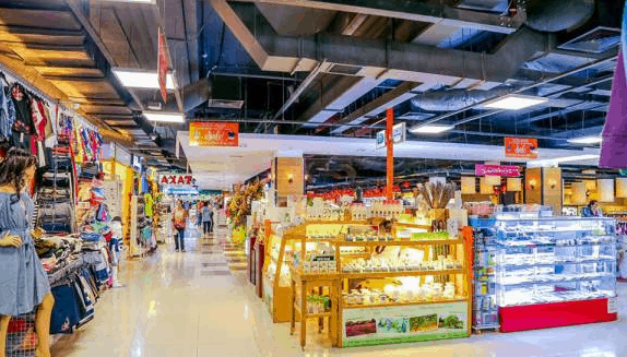Image of the shopping area at Sense Market