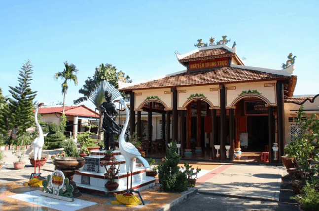Nơi tưởng nhớ anh hùng Nguyễn Trung Trực (sưu tầm)