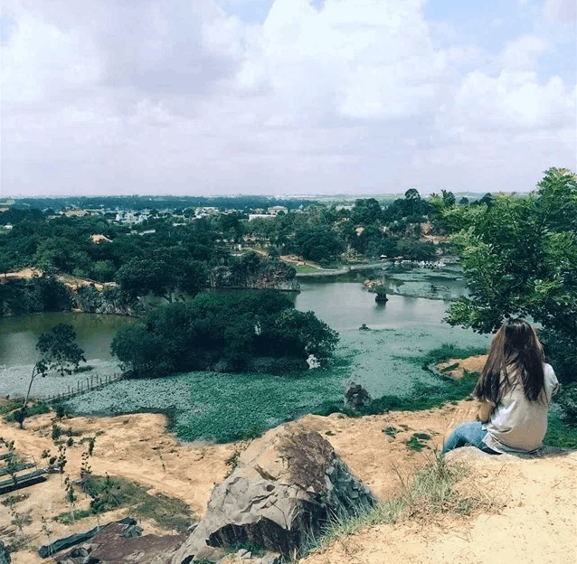 Khung cảnh tại Hồ (sưu tầm)