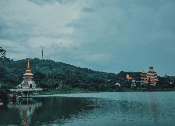 Một góc đẹp tại hồ Thủy Liêm
