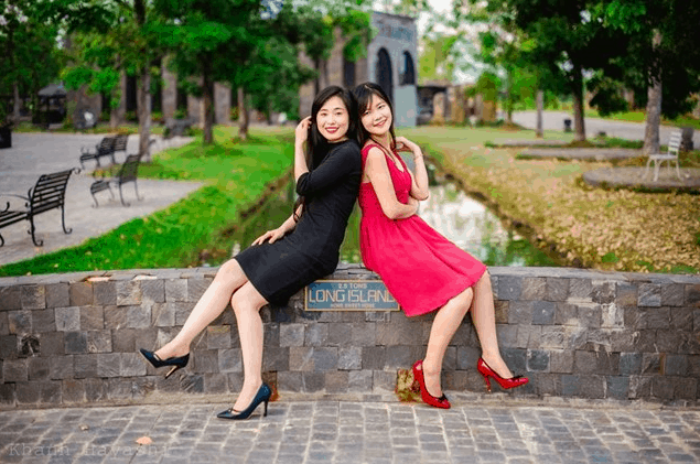 Giới trẻ đến đây chụp hình như trẩy hội (sưu tầm)
