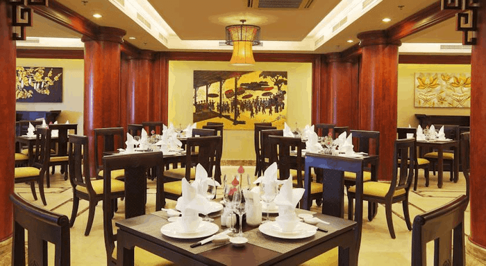 Khám phá không gian độc đáo tại nhà hàng Cung Đình - Rex hotel SaiGon