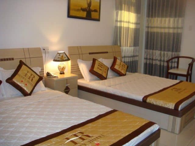Henry Hotel với phòng ngủ thoáng đãng (Ảnh ST)