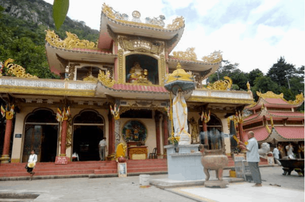 chùa Bà Đen