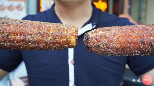 Màu sắc sốt hấp dẫn, kết hợp cảm giác ấm áp, điều này làm món ăn trở nên lôi cuốn (ảnh ST)