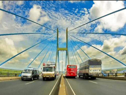 Khi đến Tiền Giang, đừng quên ghé thăm cầu Mỹ Thuận vào buổi sáng để trải nghiệm kiến trúc độc đáo của cầu dây văng và lưu giữ những khoảnh khắc đẹp tại đây!
