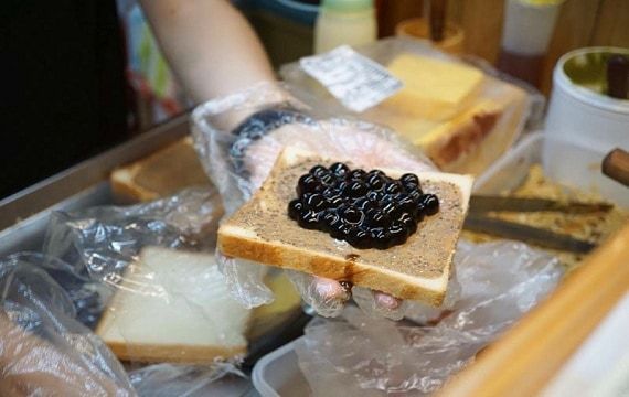 Khám phá món ngon tại chợ đêm Cao Hùng