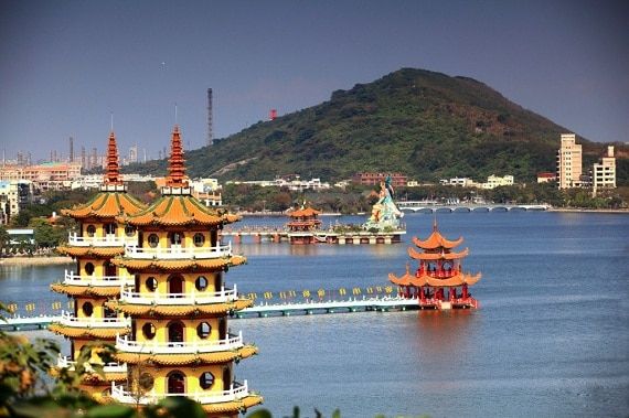 Vẻ đẹp của Đầm Liên Trì ở Cao Hùng