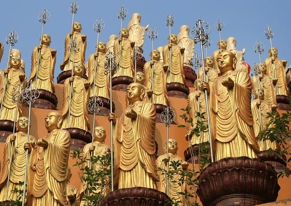 Khám phá pho tượng tại Chùa Phật Quang Sơn