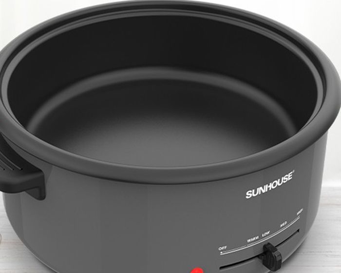 Phần lòng nồi của Sunhouse SHD4523 có lớp chống dính cao cấp