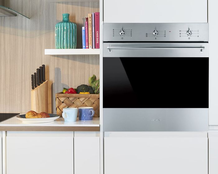 Lò nướng âm tủ Smeg SF6381X 70 lít có thiết kế sang trọng