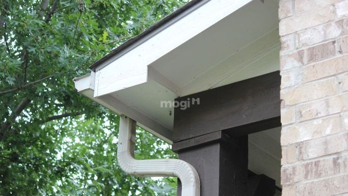 Lắp đặt hệ thống thoát nước theo đúng phong thủy để gia tăng sự thuận lợi và ổn định cho ngôi nhà.