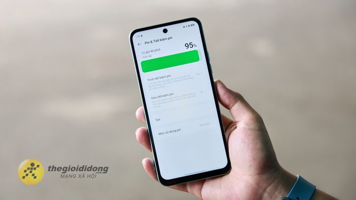 Trên tay TECNO Spark GO 2: Màn hình 120 Hz, pin lớn 5.200 mAh mà giá chỉ 1.89 triệu đồng