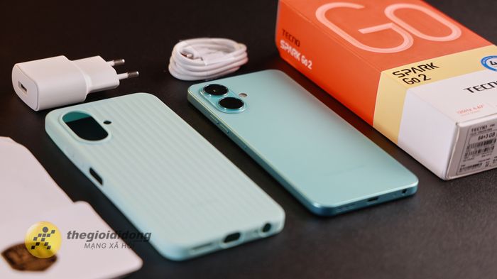 Trên tay TECNO Spark GO 2: Màn hình 120 Hz, pin lớn 5.200 mAh mà giá chỉ 1.89 triệu đồng