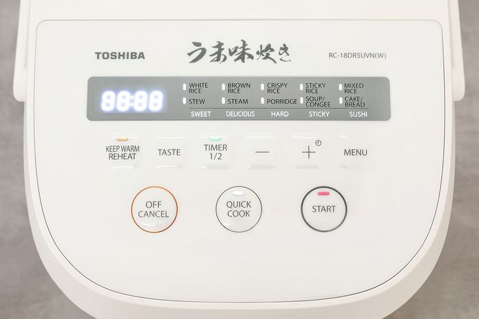 Bảng điều khiển - Nồi cơm điện tử Toshiba 1.8 lít RC-18DR5UVN(W)