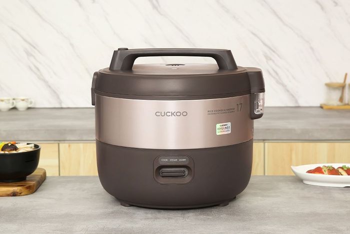 Nồi cơm nắp gài Cuckoo 3.06 lít CR-1755/KBBKCRVN - Thiết kế