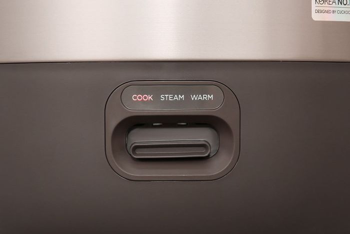 Nồi cơm nắp gài Cuckoo 3.06 lít CR-1755/KBBKCRVN - Bảng điều khiển