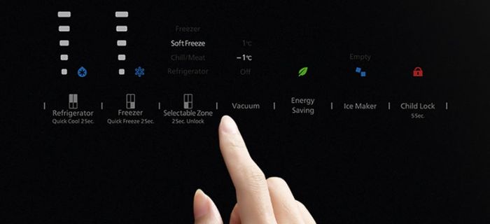 Tủ lạnh Hitachi Inverter 645 lít Multi Door R-WB700VGV4 GBK - Bảng điều khiển