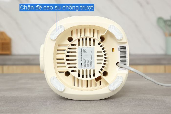 Máy xay sinh tố đa năng Bear BL-4H15T - Chân đế chống trượt