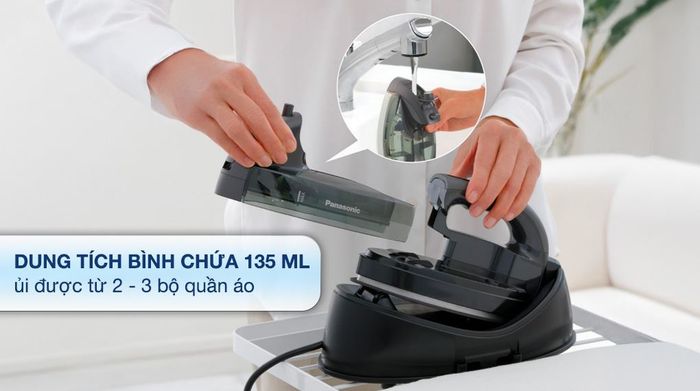 Bàn ủi hơi nước Panasonic NI-WL55KRA 2000W - Công suất và dung tích bình chứa