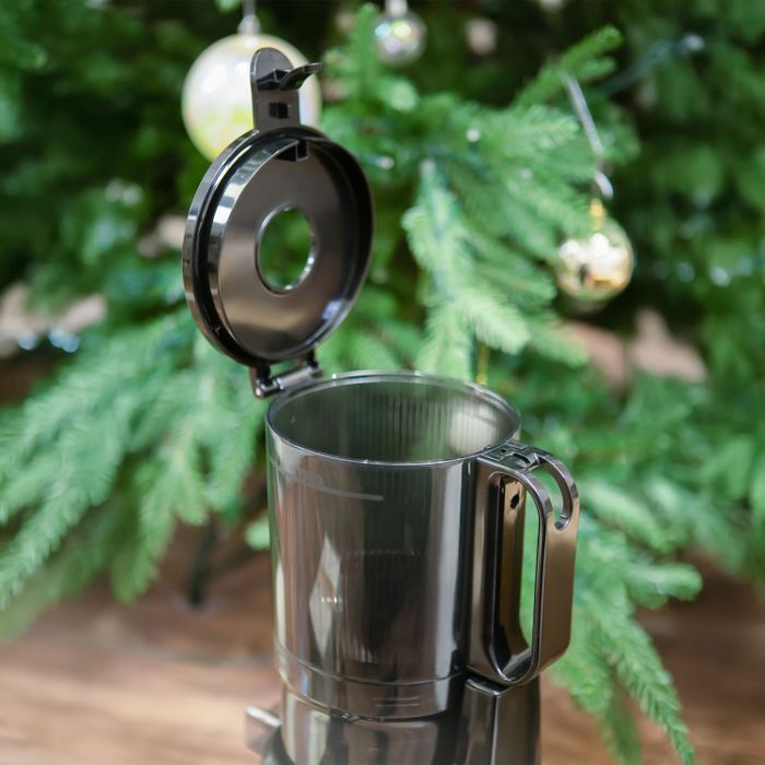 Máy ép chậm LUMIAS SJ10B - miệng ống tiếp nguyên liệu