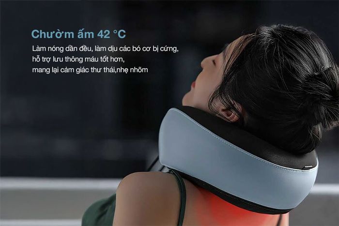 Chườm nóng 42 độ - Máy massage cổ Philips PPM3304