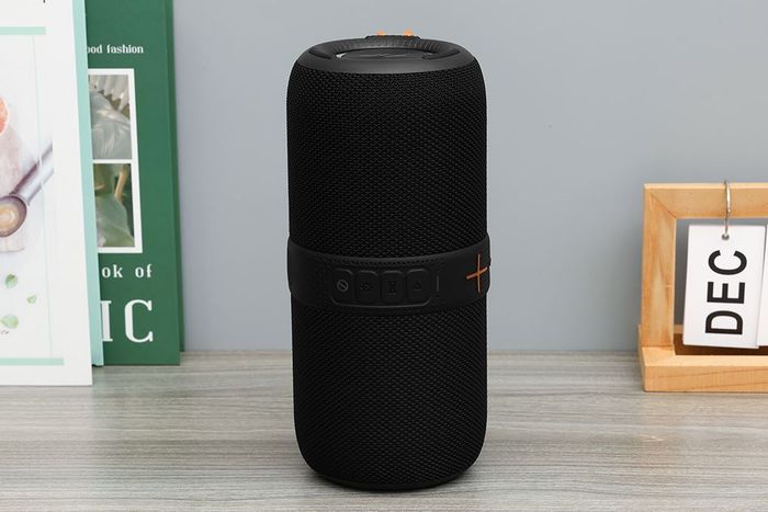 Thiết kế gọn gàng và tinh tế - Loa Bluetooth Rezo Wave Pro