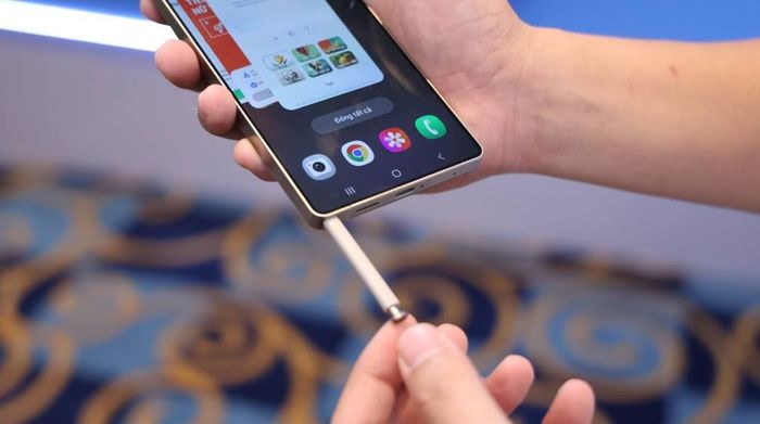 Samsung Galaxy S25 Ultra 5G 12GB/256GB - Tích hợp bút