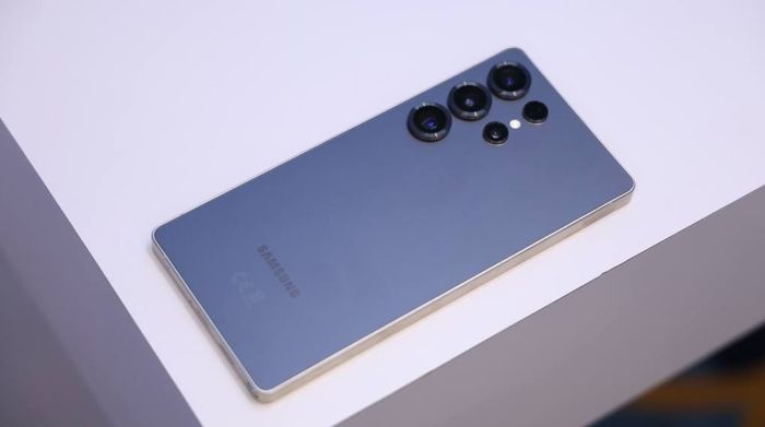 Samsung Galaxy S25 Ultra - Thiết kế