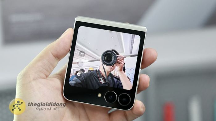 Samsung Galaxy Z Flip7 FE 5G 8GB/128GB - Camera