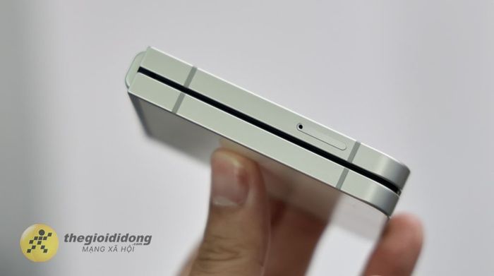 Samsung Galaxy Z Flip7 FE 5G 8GB/128GB - Điện thoại khi gập