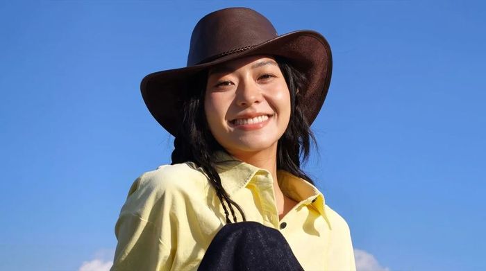 Camera trước 50MP trên OPPO Find X9 Pro chụp selfie sáng rõ, màu da tự nhiên và giữ trọn cảm xúc trong từng khung hình