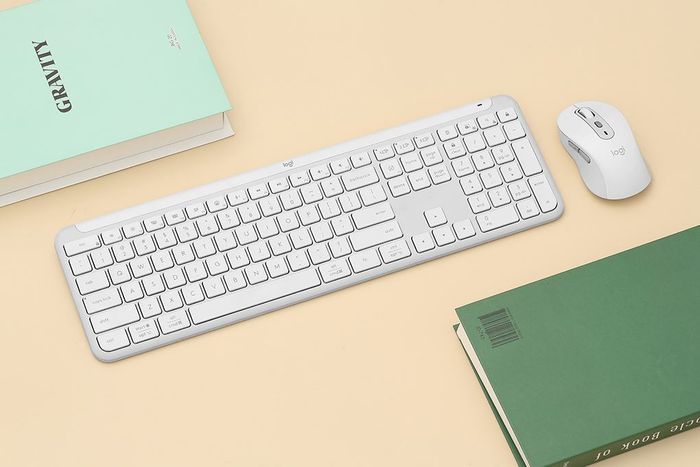 Chuột không dây thoải mái và nhạy bén - Bộ Bàn Phím Chuột Bluetooth Logitech Signature Slim MK950