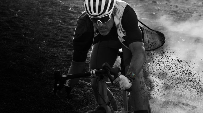 Apple Watch Ultra 2 GPS + Cellular 49mm viền Titanium đen dây Milan - Tiện ích khác