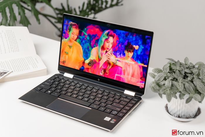 Laptop chạy Windows rất phổ biến