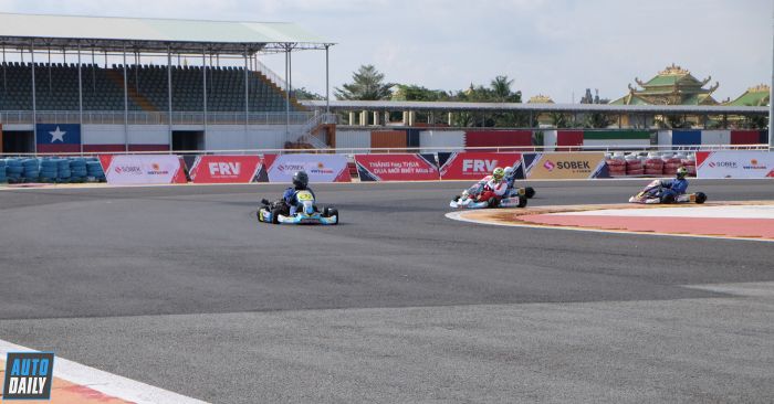 Khám phá toàn bộ không gian của sự kiện đua xe Go-Kart lớn nhất từ trước đến nay tại Việt Nam Giải đua xe Go-Kart Thắng hay thua, đua mới biết mùa 2 (34).JPG