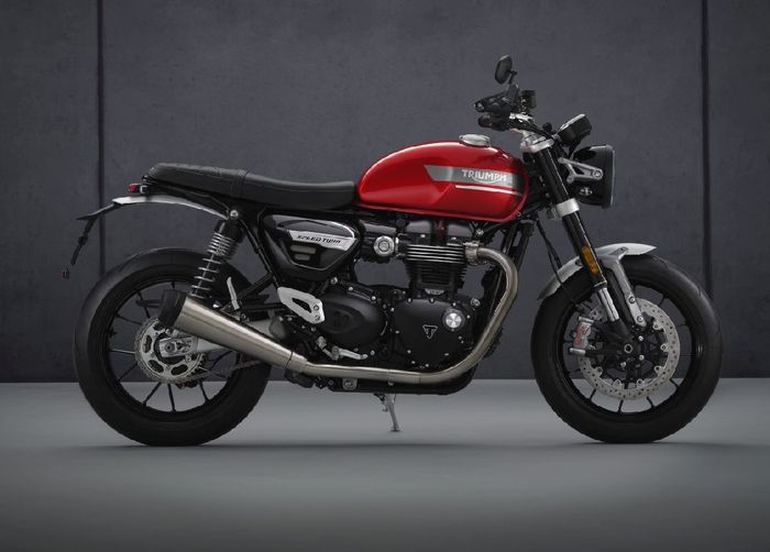 Sự kiện Triumph Speed Twin 2021 sắp diễn ra tại Việt Nam với nhiều nâng cấp đáng chú ý. Điều đặc biệt là phiên bản mới vẫn giữ nguyên thiết kế của phiên bản trước mà chỉ tập trung vào việc cải thiện hiệu suất.