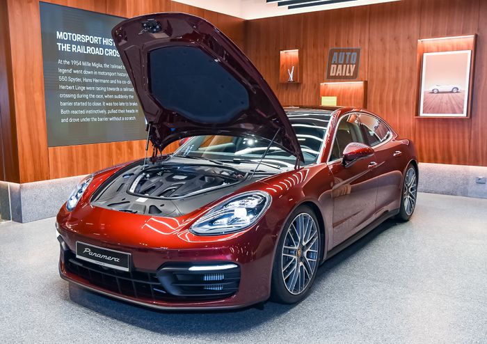 Khám phá Porsche Panamera 2021 với thêm tuỳ chọn giá 6,7 tỷ tại Việt Nam adt-0919-copy.jpg