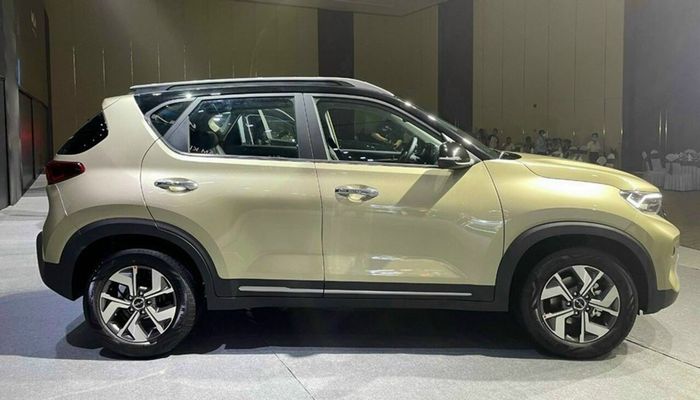 Ảnh thực tế của Kia Sonet 2021, giá từ 499 triệu, vừa được ra mắt. (sonet-2021-12.jpeg)