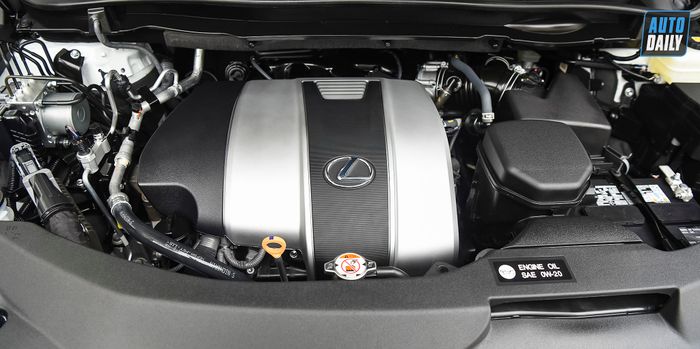 Ảnh chi tiết Lexus RX350 2022 nhập khẩu cá nhân từ Mỹ về Việt Nam adt-7040-copy.jpg