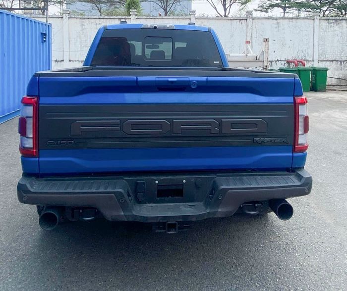 Thêm mẫu siêu bán tải Ford F-150 Raptor 2022 về Việt Nam, có giá trên 5 tỷ đồng