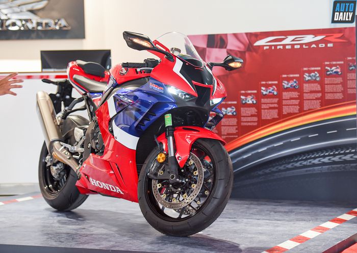 Hơn 10 xe Honda CBR1000RR-R Fireblade bị triệu hồi tại Việt Nam Honda CBR1000RR-R Fireblade (3).jpg